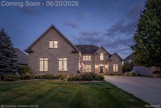 595 Ridge Point Drive, Dundee Village, MI 48131