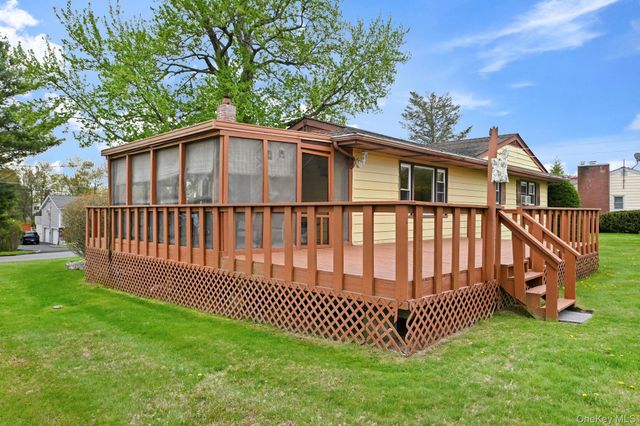 93 Fairmont Road, Mahopac, NY 10541