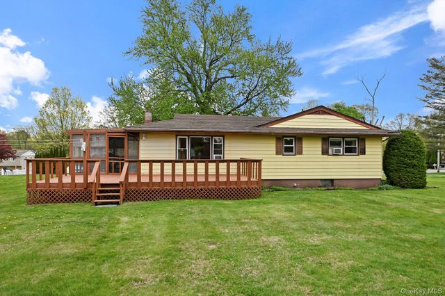 93 Fairmont Road, Mahopac, NY 10541