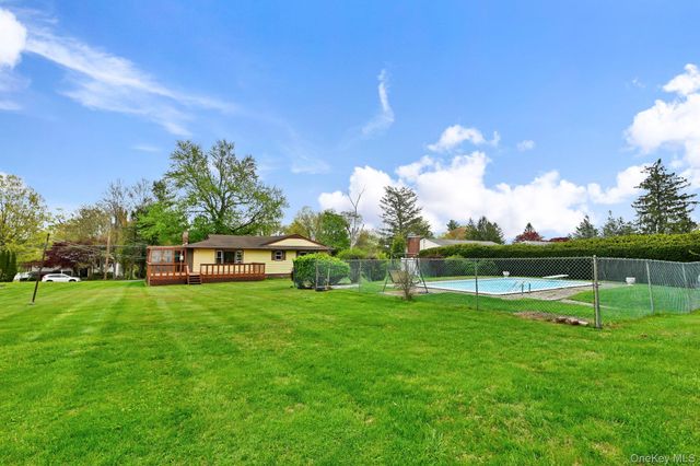 93 Fairmont Road, Mahopac, NY 10541