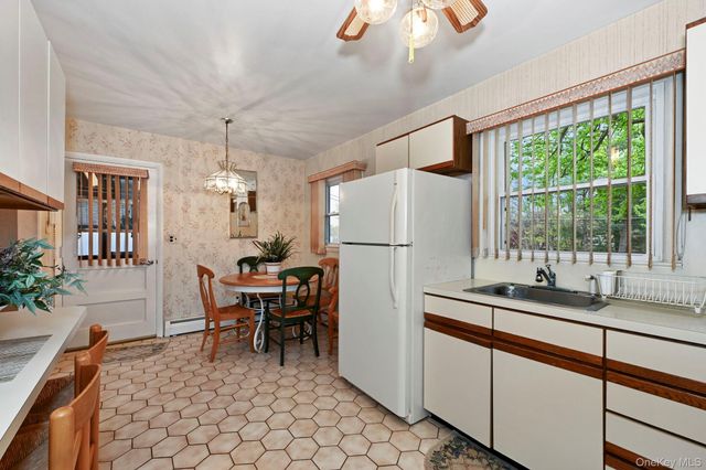93 Fairmont Road, Mahopac, NY 10541