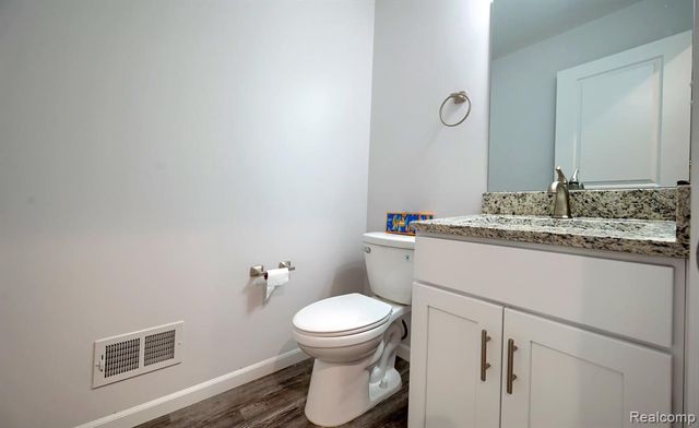 000 Wisconsin Road, Troy, MI 48083