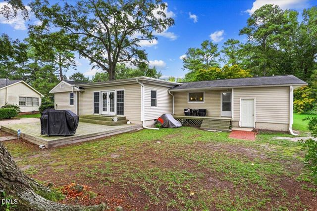 1216 Stockton Road, Kinston, NC 28504