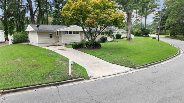 1216 Stockton Road, Kinston, NC 28504
