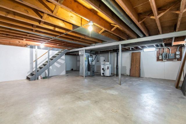 980 8TH STREET, Menasha, WI 54952