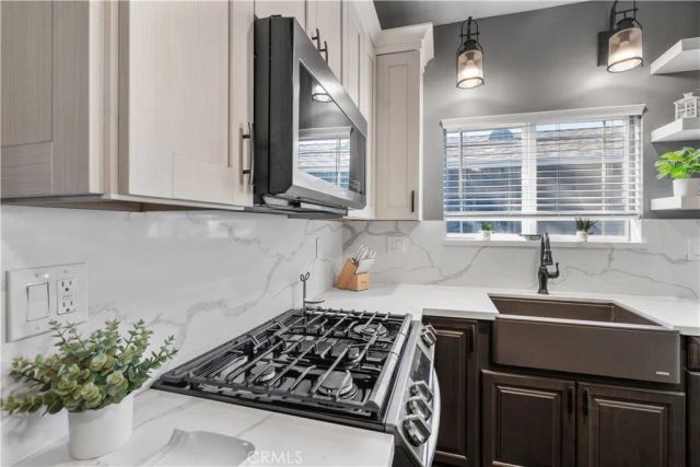 3269 Fay, Los Angeles, CA 90034