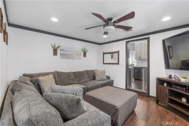 3269 Fay, Los Angeles, CA 90034