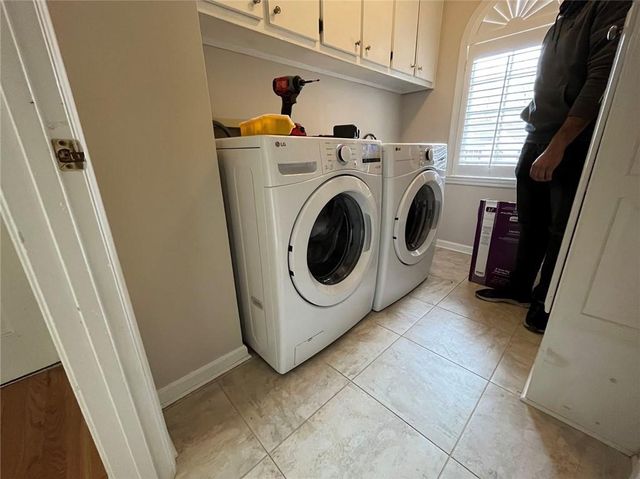 1281 Lake Washington Drive, Lawrenceville, GA 30043
