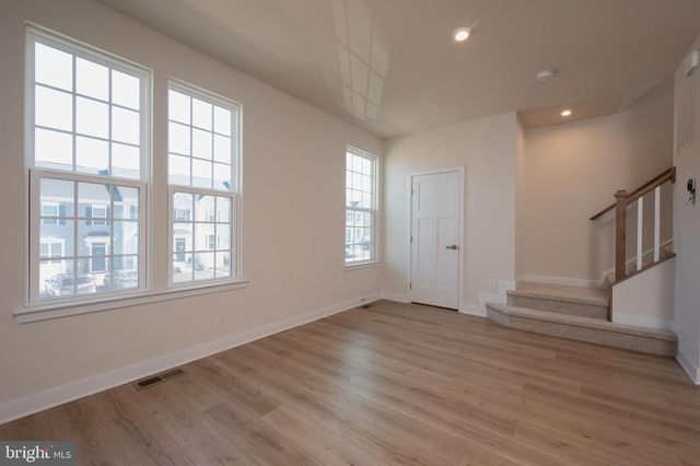 121 CHASE LN, Gilbertsville, PA 19525