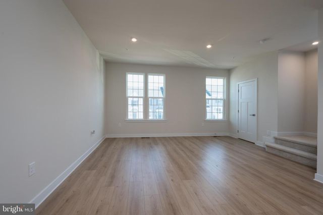 121 CHASE LN, Gilbertsville, PA 19525