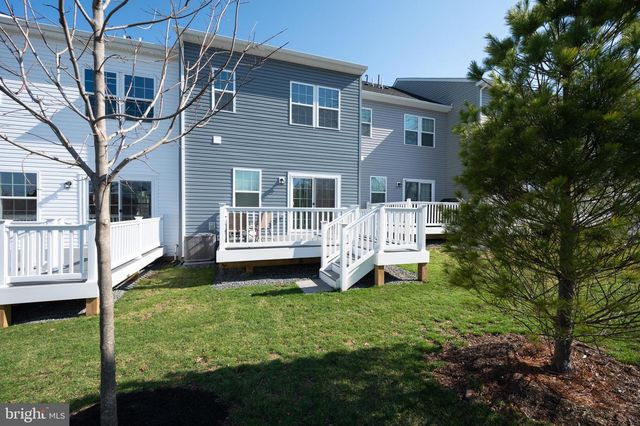 121 CHASE LN, Gilbertsville, PA 19525