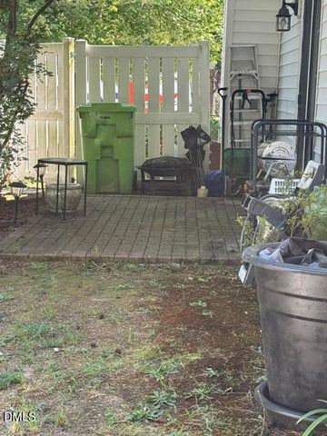1617 Beacon Valley Drive, Raleigh, NC 27604