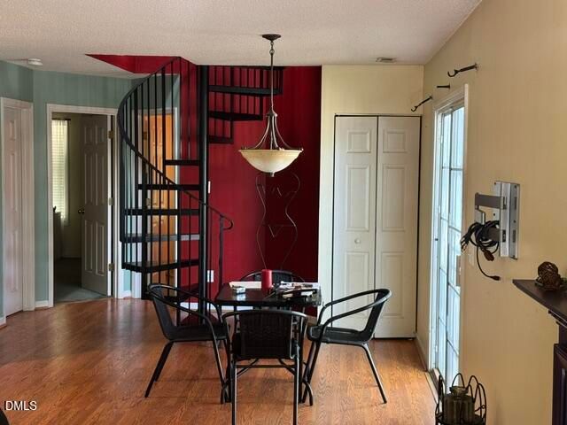 1617 Beacon Valley Drive, Raleigh, NC 27604