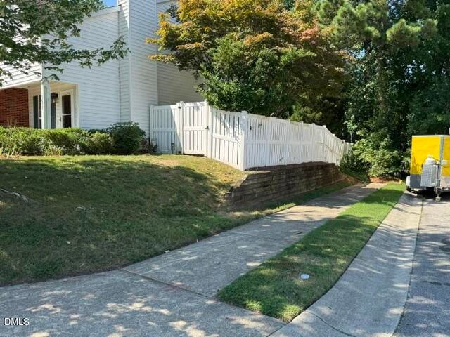 1617 Beacon Valley Drive, Raleigh, NC 27604