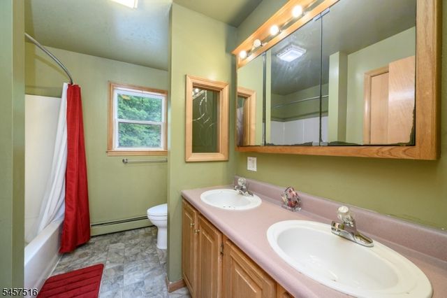 34 Highland Ave, Green Twp., NJ 07821