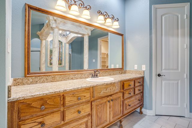 9549 Dickson Road, Fort Worth, TX 76179