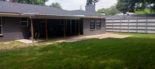 1302 Elby, Irving, TX 75061