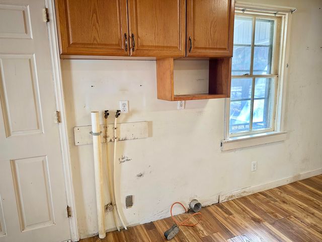 2515 W BEVERLEY ST, Staunton, VA 24401