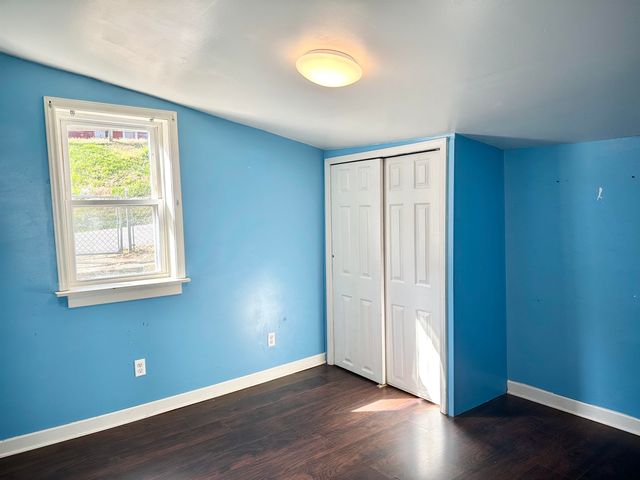 2515 W BEVERLEY ST, Staunton, VA 24401