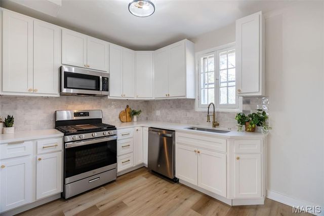 1257 Hafner Place, University City, MO 63130