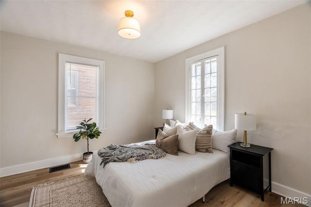 1257 Hafner Place, University City, MO 63130