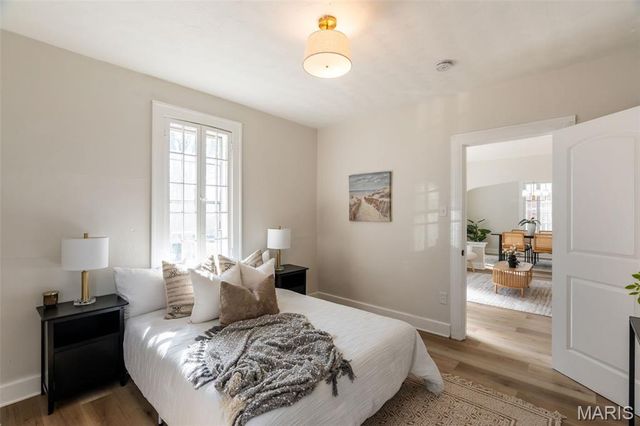 1257 Hafner Place, University City, MO 63130