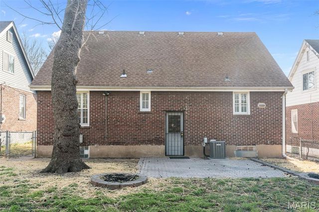 1257 Hafner Place, University City, MO 63130