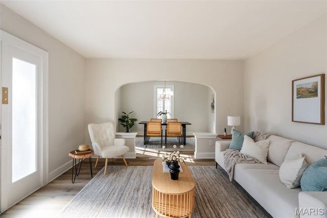 1257 Hafner Place, University City, MO 63130