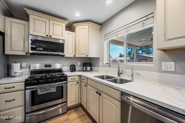707 E ENCANTO Drive, Tempe, AZ 85281