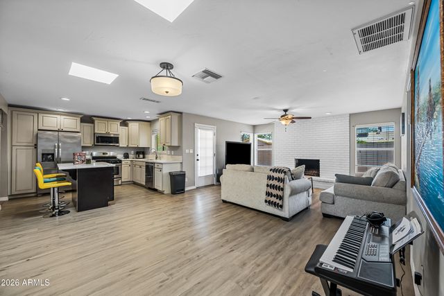 707 E ENCANTO Drive, Tempe, AZ 85281