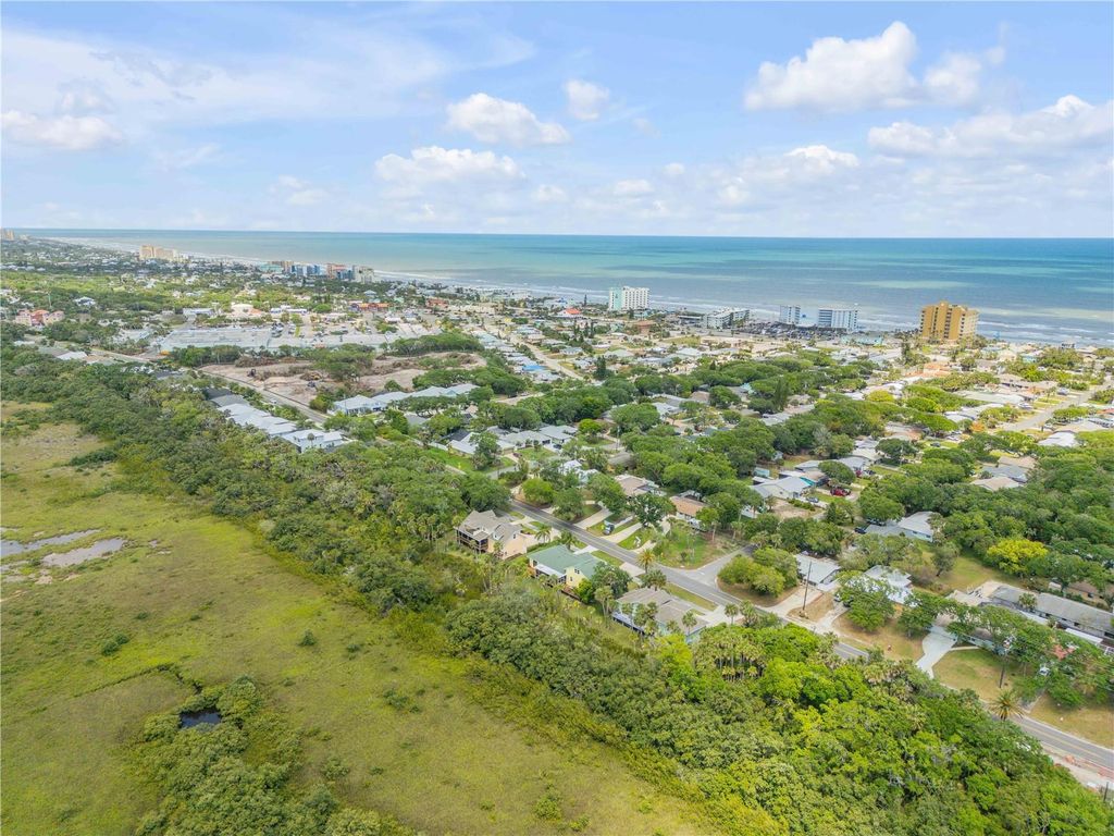 Image 66 of property listing at 1804 SAXON DRIVE, New Smyrna Beach, FL 32169