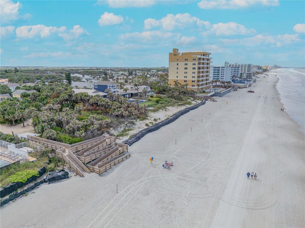 Image 72 of property listing at 1804 SAXON DRIVE, New Smyrna Beach, FL 32169