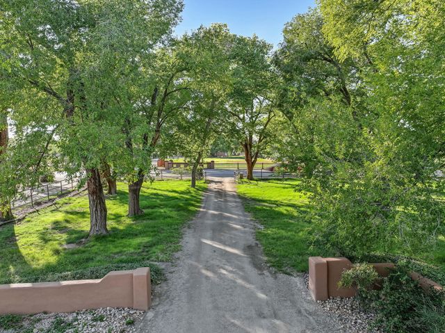8212 Rio Grande Boulevard NW, Los Ranchos, NM 87114