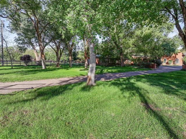 8212 Rio Grande Boulevard NW, Los Ranchos, NM 87114
