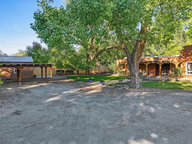 8212 Rio Grande Boulevard NW, Los Ranchos, NM 87114