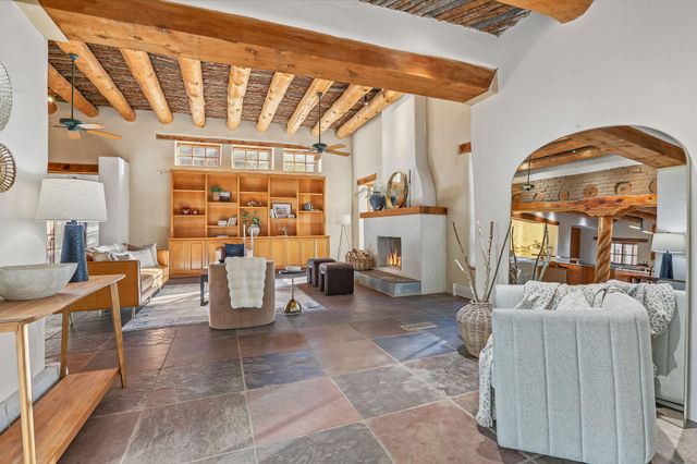 8212 Rio Grande Boulevard NW, Los Ranchos, NM 87114