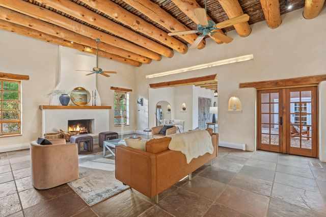 8212 Rio Grande Boulevard NW, Los Ranchos, NM 87114