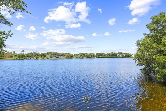6001 Le Lac Road, Boca Raton, FL 33496
