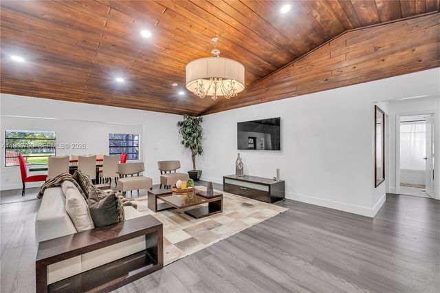 14840 SW 21st Street, Davie, FL 33326