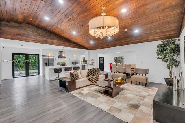 14840 SW 21st Street, Davie, FL 33326
