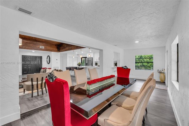 14840 SW 21st Street, Davie, FL 33326