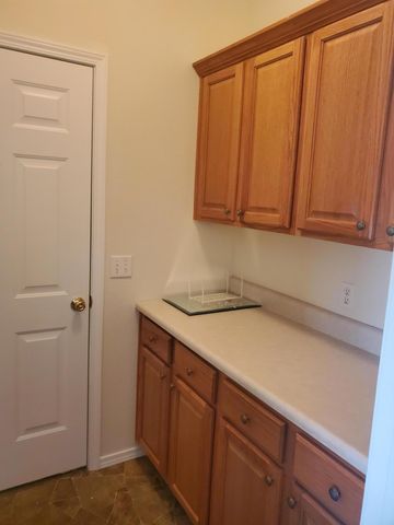 1750 W Bennett Street 4b, Springfield, MO 65807