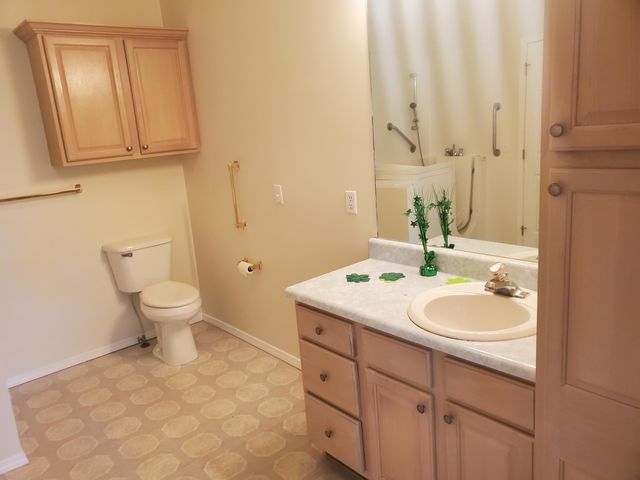 1750 W Bennett Street 4b, Springfield, MO 65807