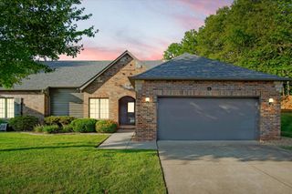 1750 W Bennett Street 4b, Springfield, MO 65807