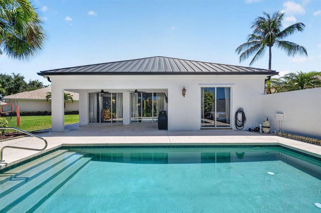8142 Jolly Harbour Court, Wellington, FL 33414