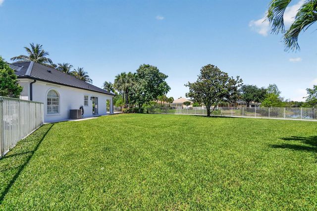8142 Jolly Harbour Court, Wellington, FL 33414