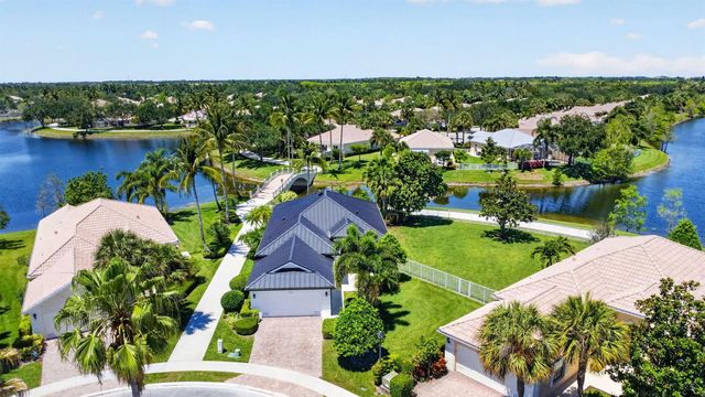 8142 Jolly Harbour Court, Wellington, FL 33414
