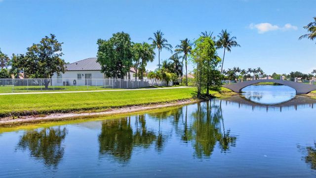 8142 Jolly Harbour Court, Wellington, FL 33414