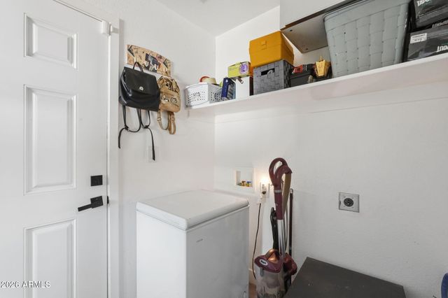 1020 E NIELSON Avenue, Mesa, AZ 85204