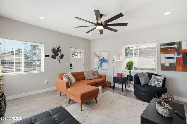 1020 E NIELSON Avenue, Mesa, AZ 85204